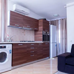 Apartment Garsoniere Dinu, Bucharest